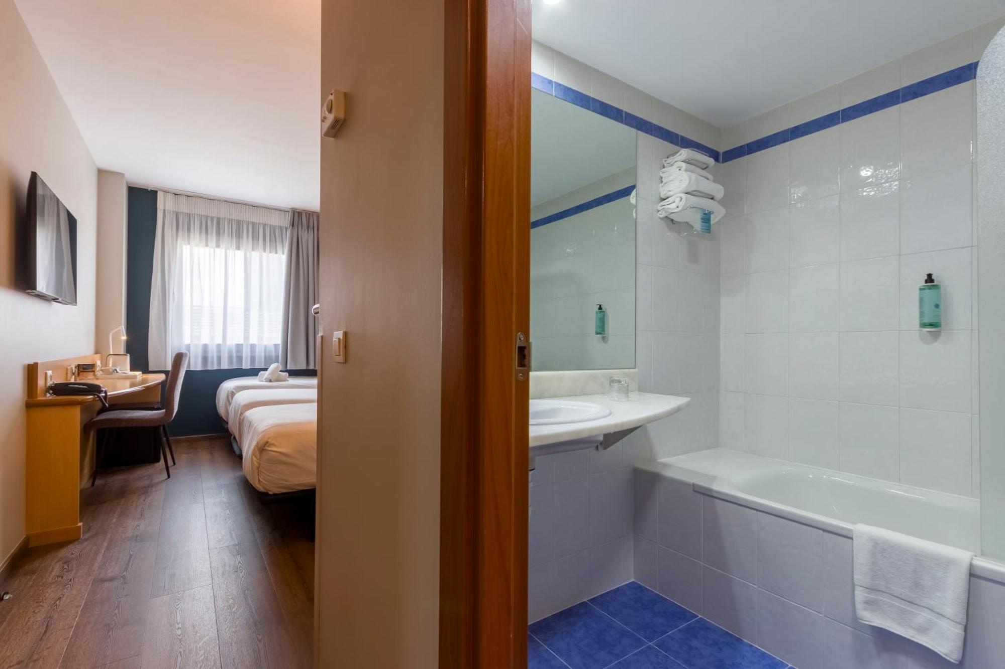 Travelodge Madrid 3*