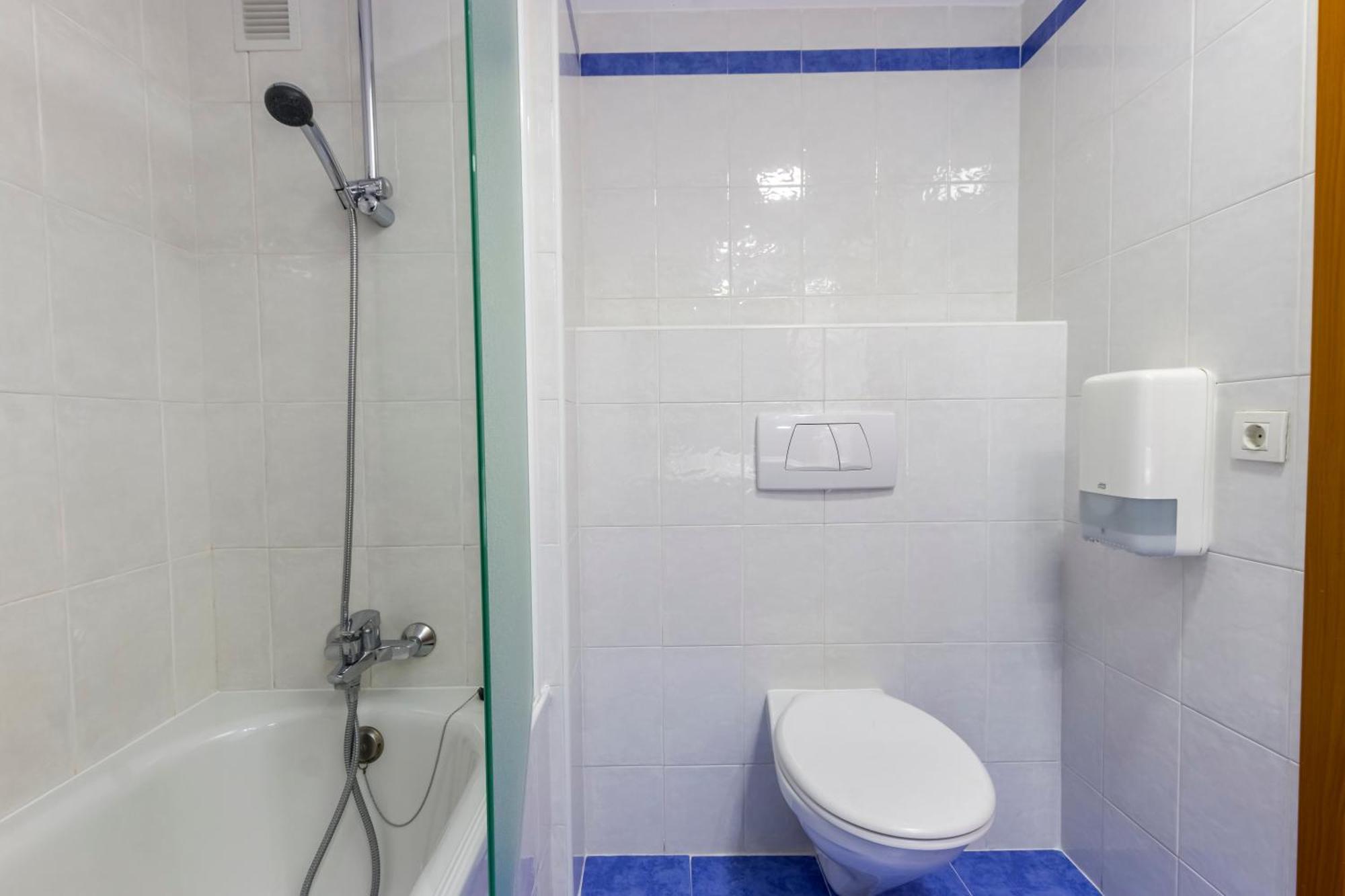 Travelodge Madrid 3*
